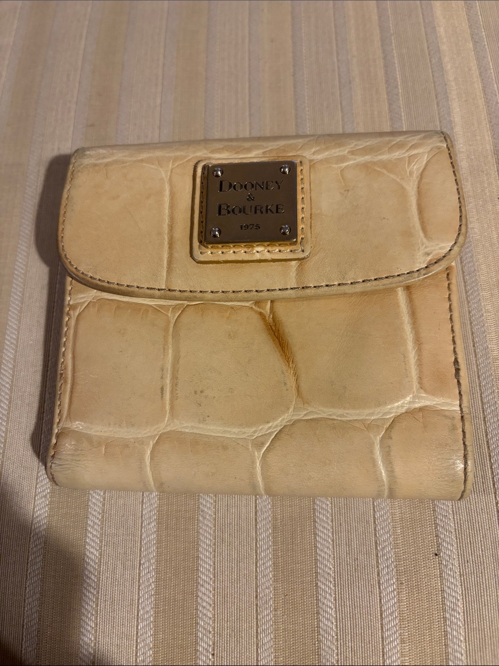 Dooney & Bourke Denison  Croc Embossed, red leather lining EUC